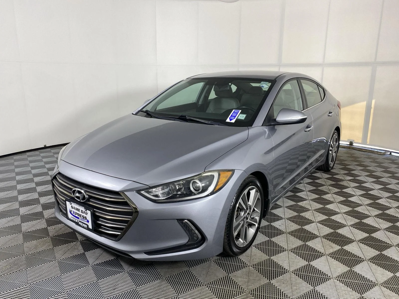 Used 2017 Shale Gray Metallic Hyundai Limited image 3