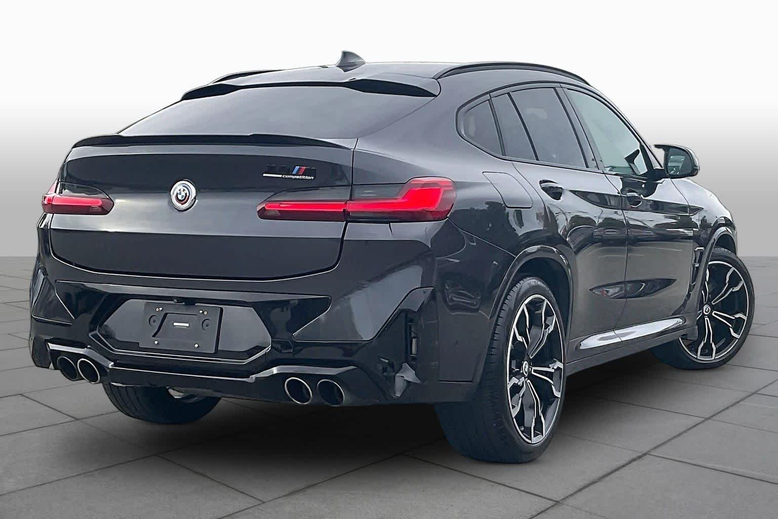 Used 2022 Dark Graphite Metallic BMW  image 12