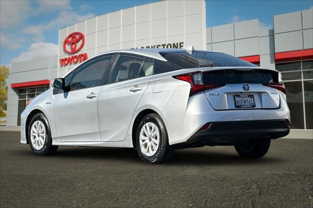 Certified Used 2021 CLASSIC SILVER MET Toyota  image 5