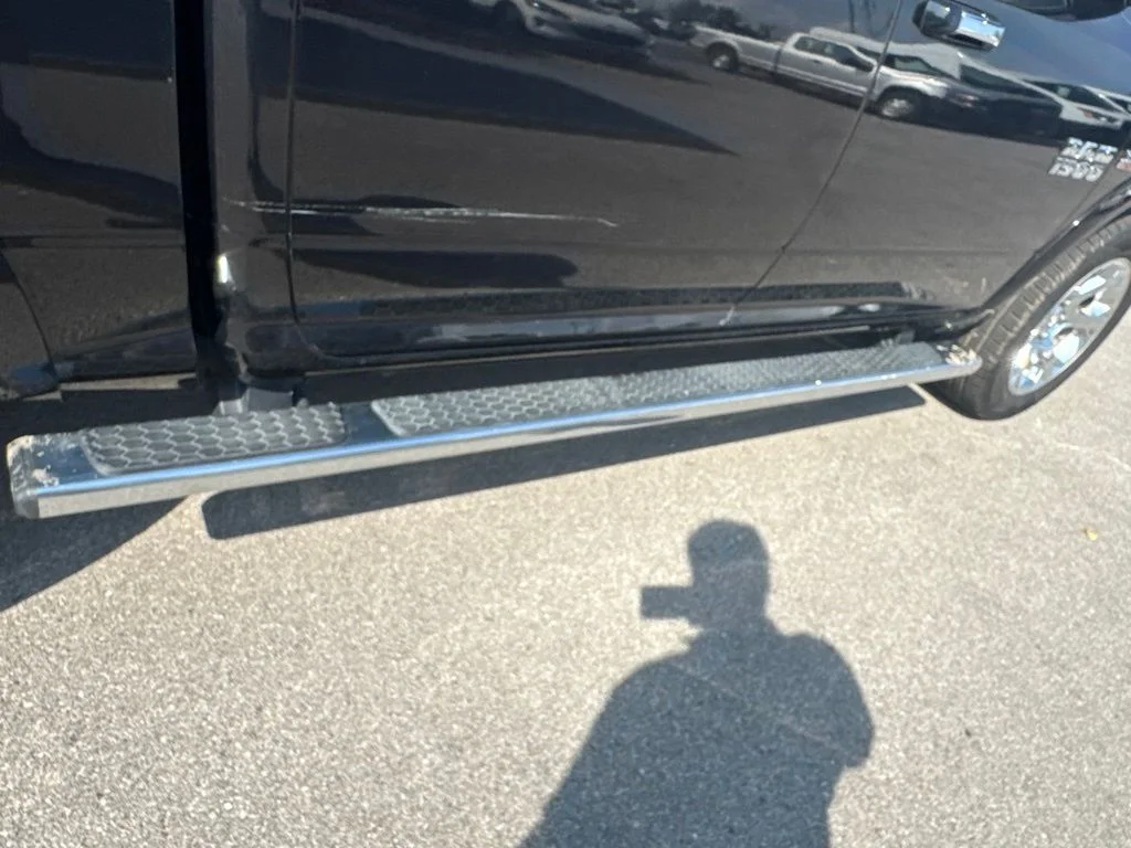 Certified Used 2018 Black Ram Laramie image 43