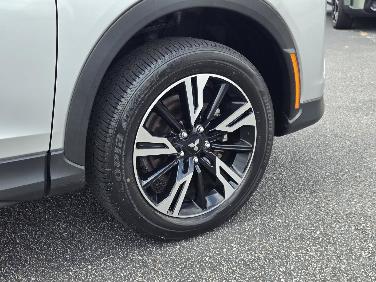 2025 Mitsubishi Eclipse Cross SE - Photo 6
