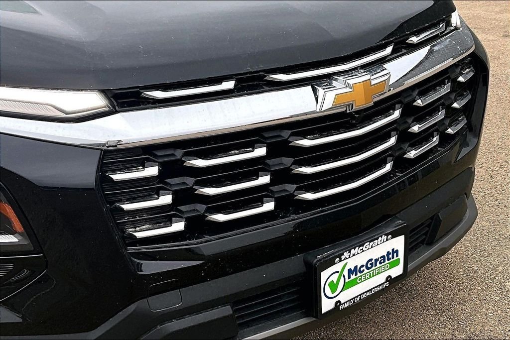 Used 2025 Black Chevrolet LT image 30