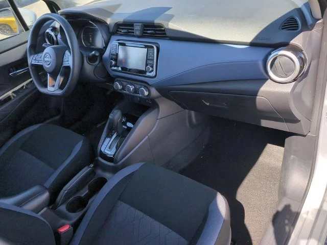 2025 Nissan Versa Sedan SV - Photo 30