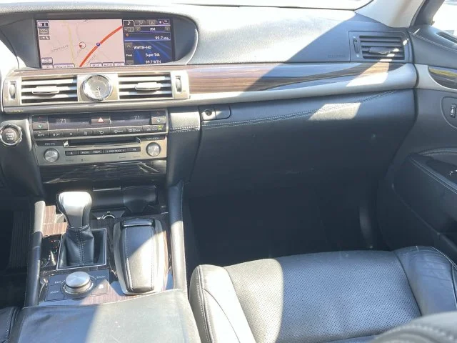 Used 2014 Silver Lexus 460 image 14