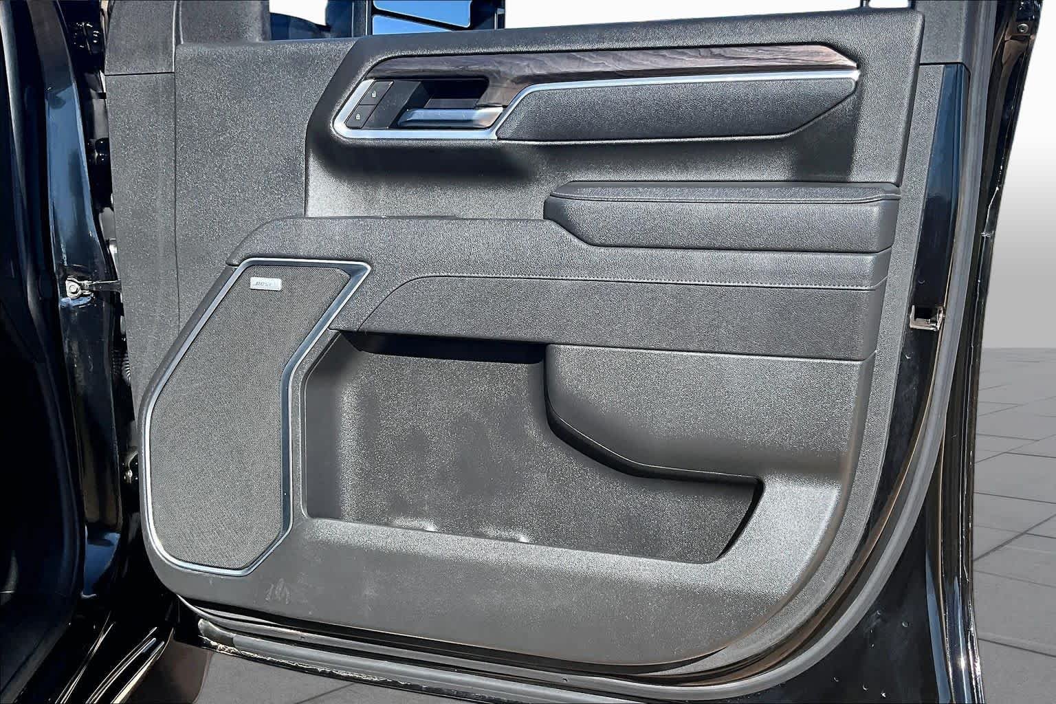 Used 2025 Black Chevrolet LTZ image 23
