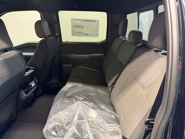 New 2026 Agate Black Metallic Ford XLT image 19