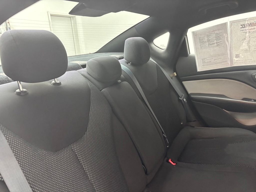 Used 2016 Granite Crystal Clearcoat Metallic Dodge SXT image 39