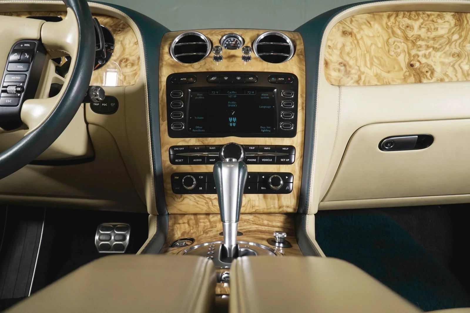 Used 2007 Green Bentley  image 18