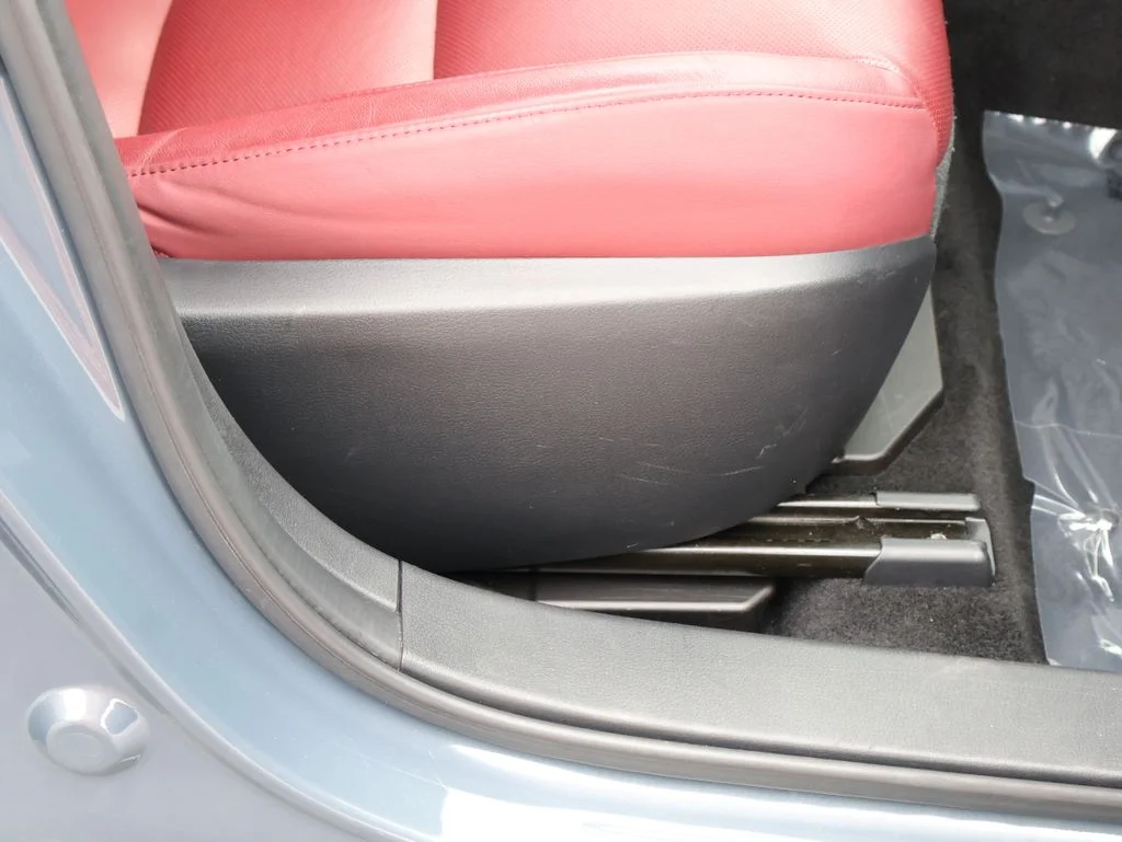 Used 2025 Gray Mazda 2.5 S Carbon Edition image 9