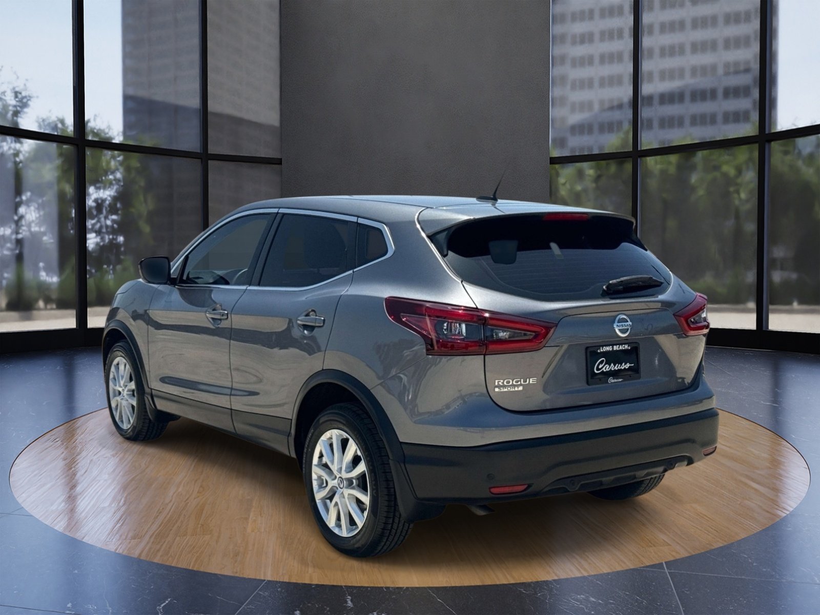 Used 2021 Gray Nissan S image 4