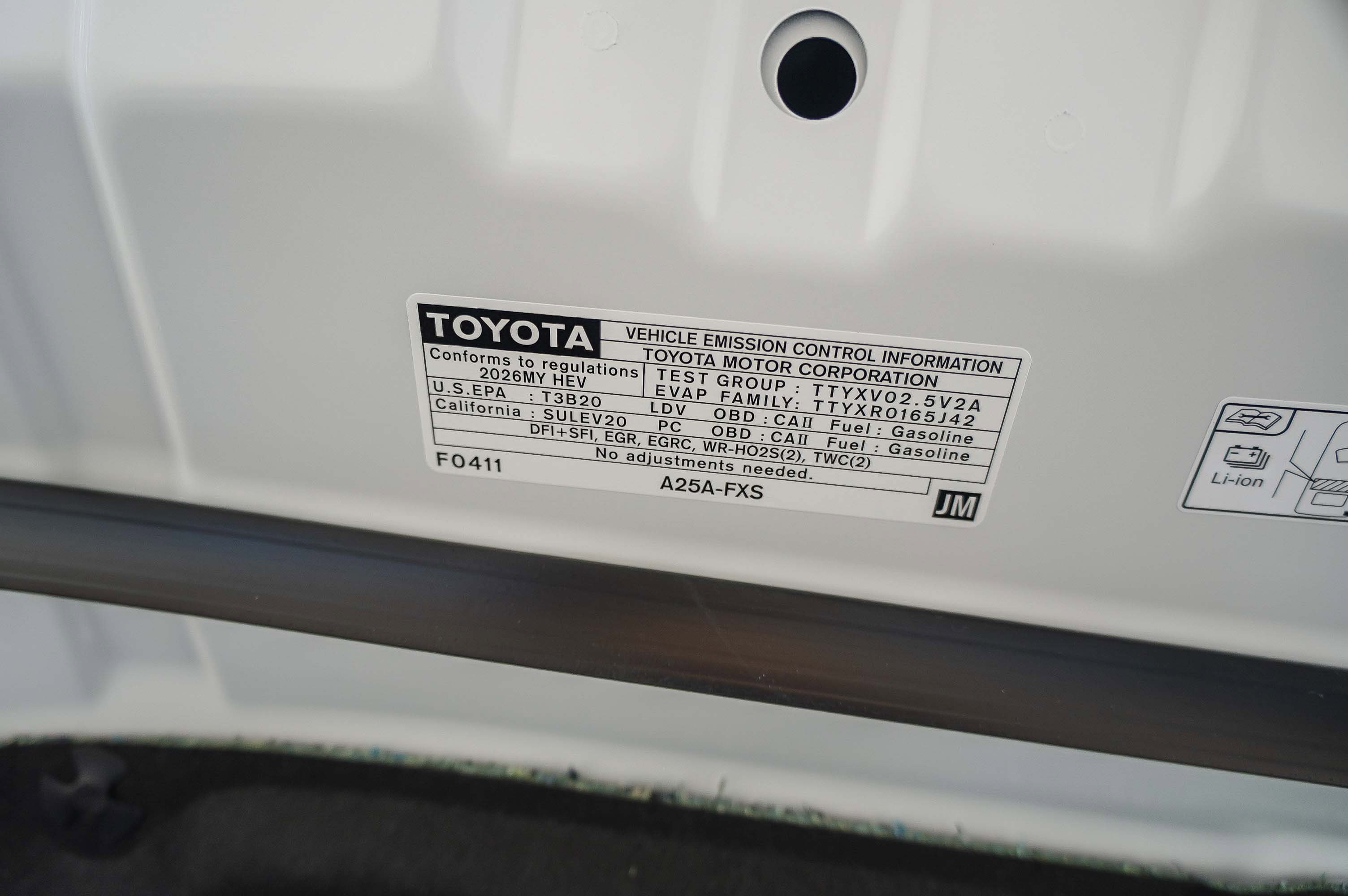 New 2026 Wind Chill Pearl Toyota XSE image 30