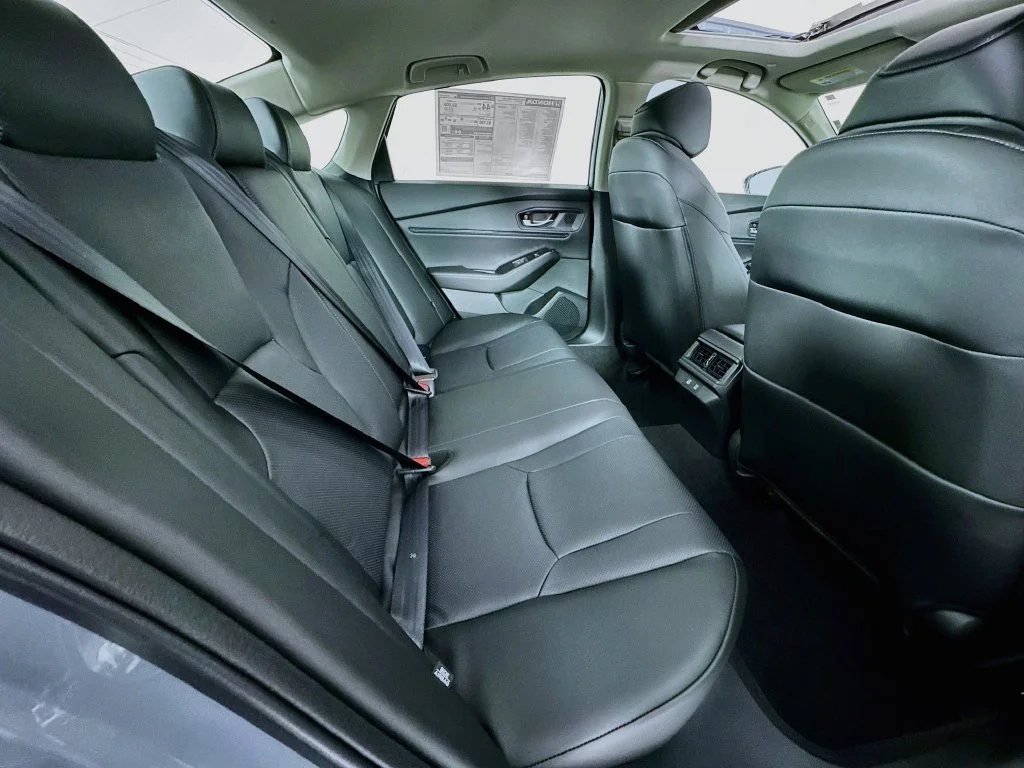 New 2026 Urban Gray Pearl Honda Touring image 37