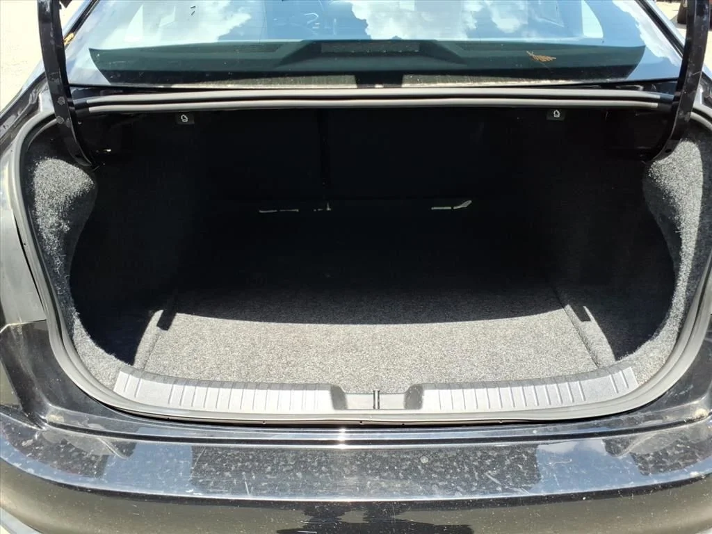 Used 2024  Volkswagen 1.5T SE image 25