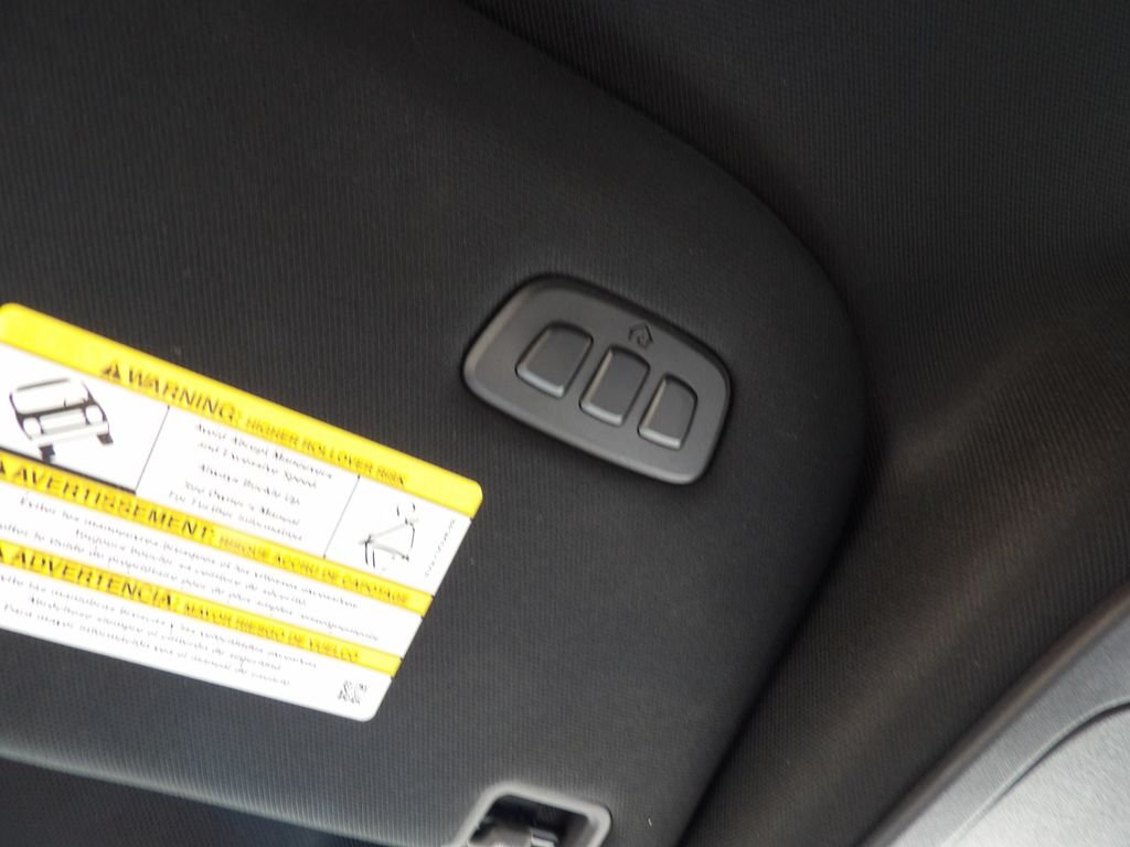Used 2024 White Metallic Ford Lariat image 27