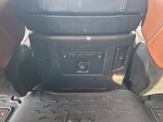 Used 2018 Brilliant Black Crystal Pearlcoat Ram Laramie Longhorn image 18