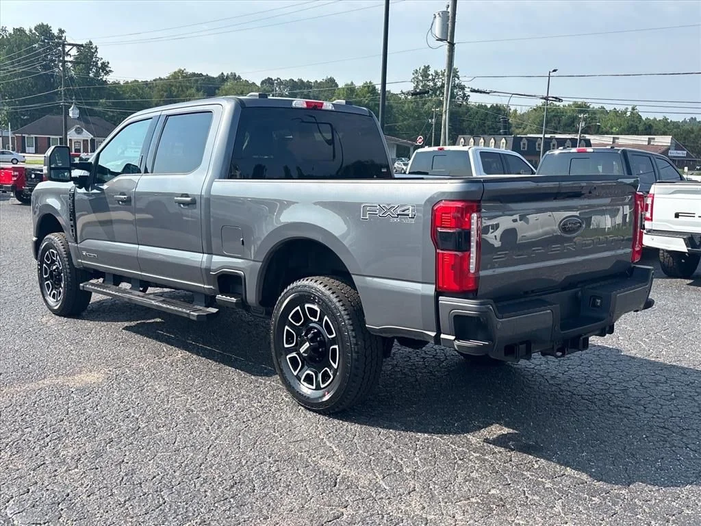 Used 2024 Gray Ford Lariat image 5
