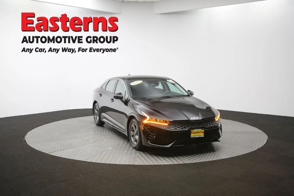 Used 2024 Gray Nissan SV image 50