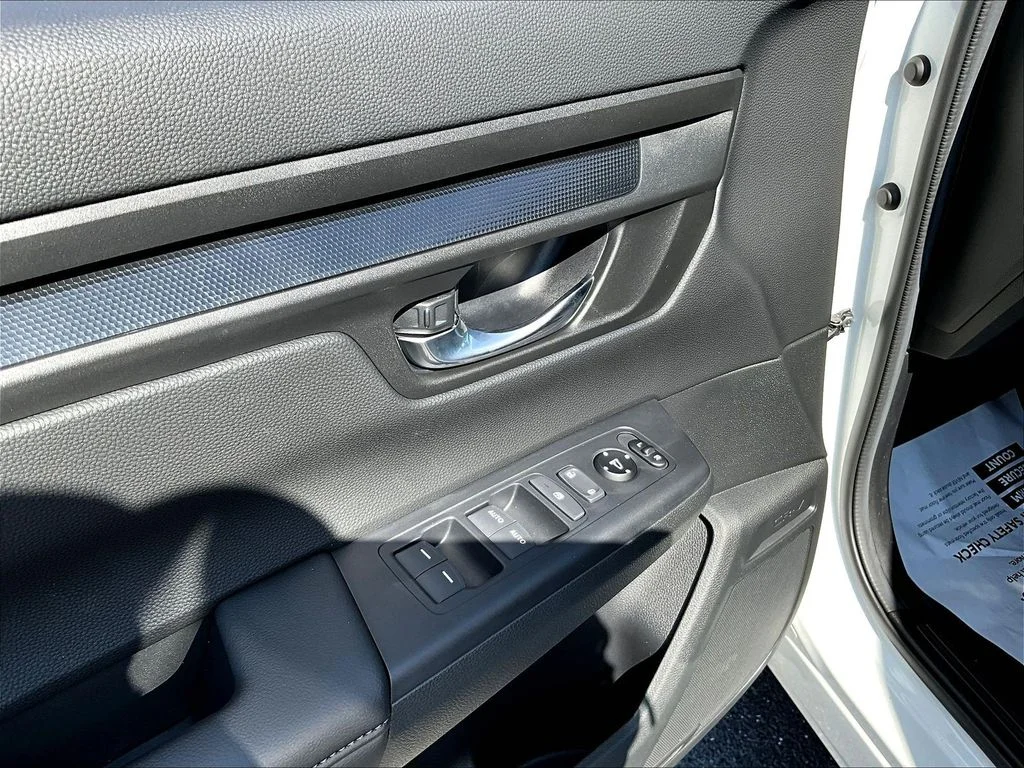 New 2026 Platinum White Pearl Honda AWD EX image 16