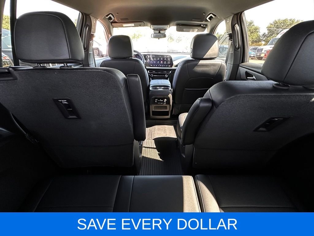 Used 2025 Black Chevrolet LT image 19