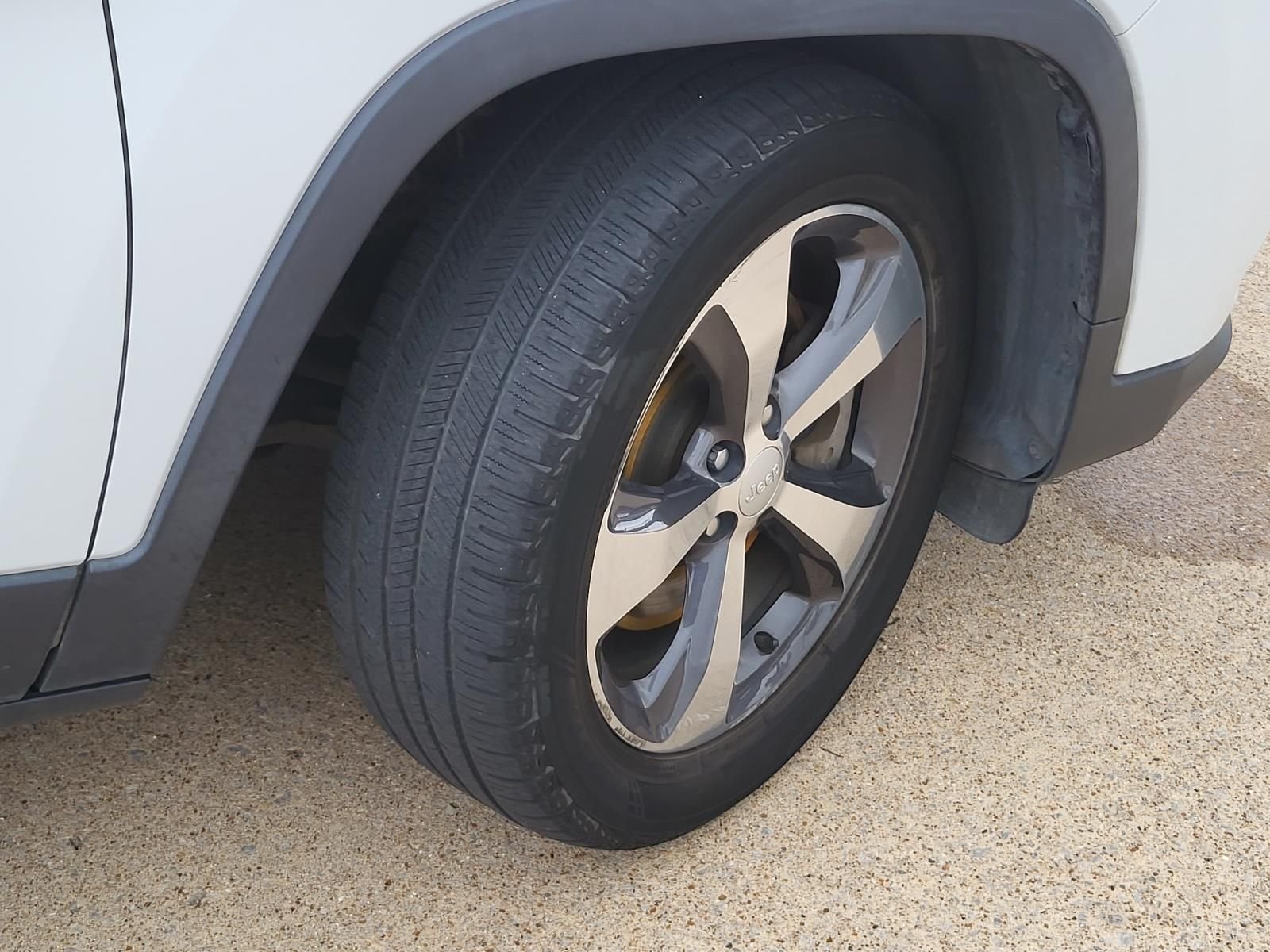 Used 2019 Bright White Clearcoat Jeep Limited image 6
