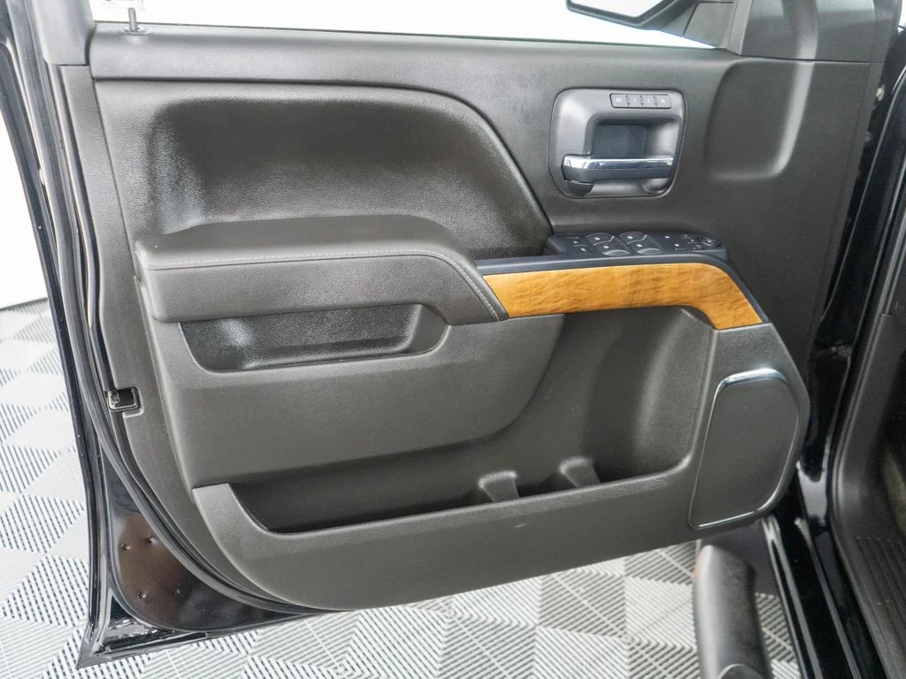 Used 2017 Black Chevrolet LTZ image 22