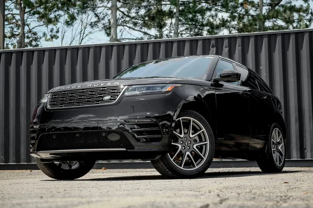 2026 Land Rover Range Rover Velar P250 Belgravia