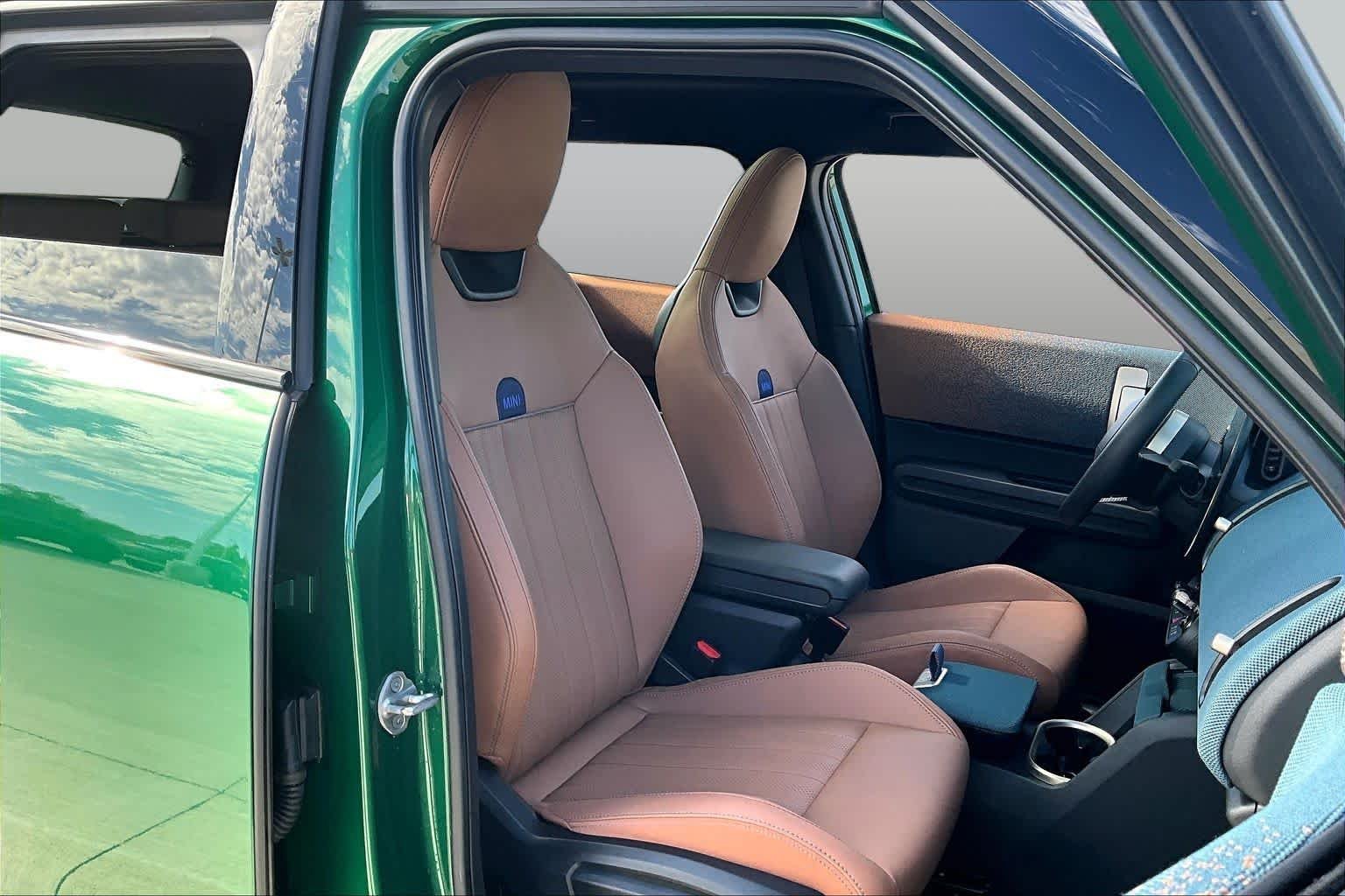 Used 2025 British Racing Green IV Metallic MINI S image 8