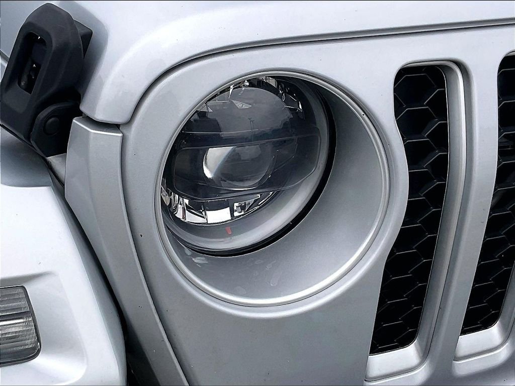 Used 2023 Silver Jeep Sahara 4xe image 31