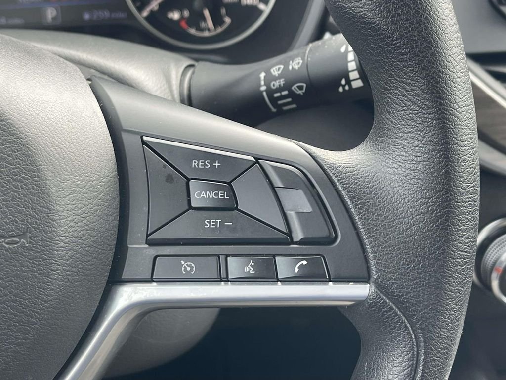 Used 2025 Gray Nissan 2.5 SV image 21