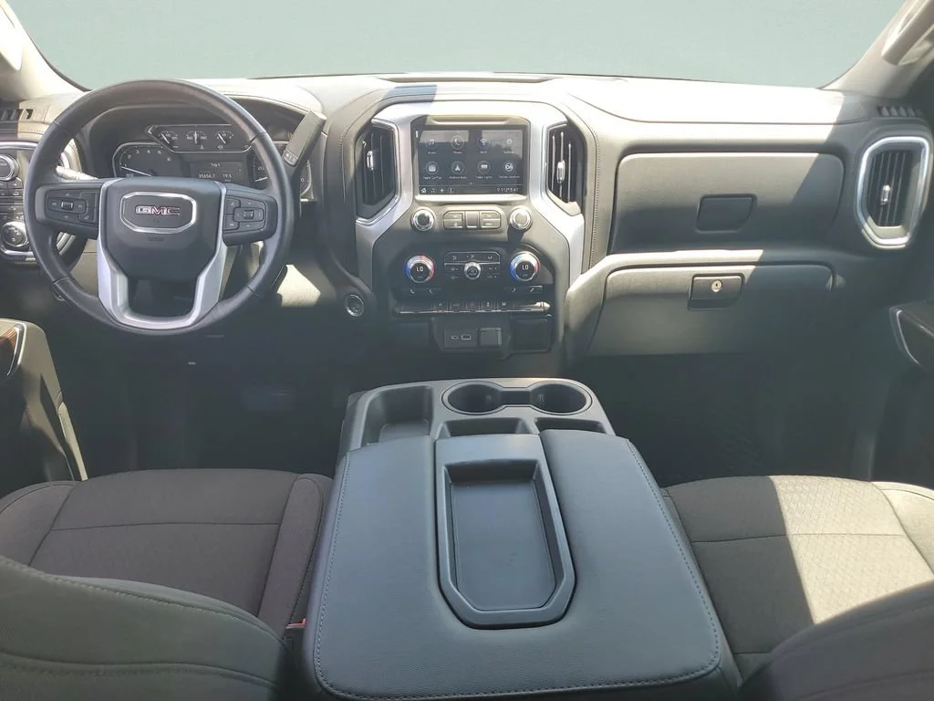 Used 2020 SUMMIT WHITE GMC SLE image 11