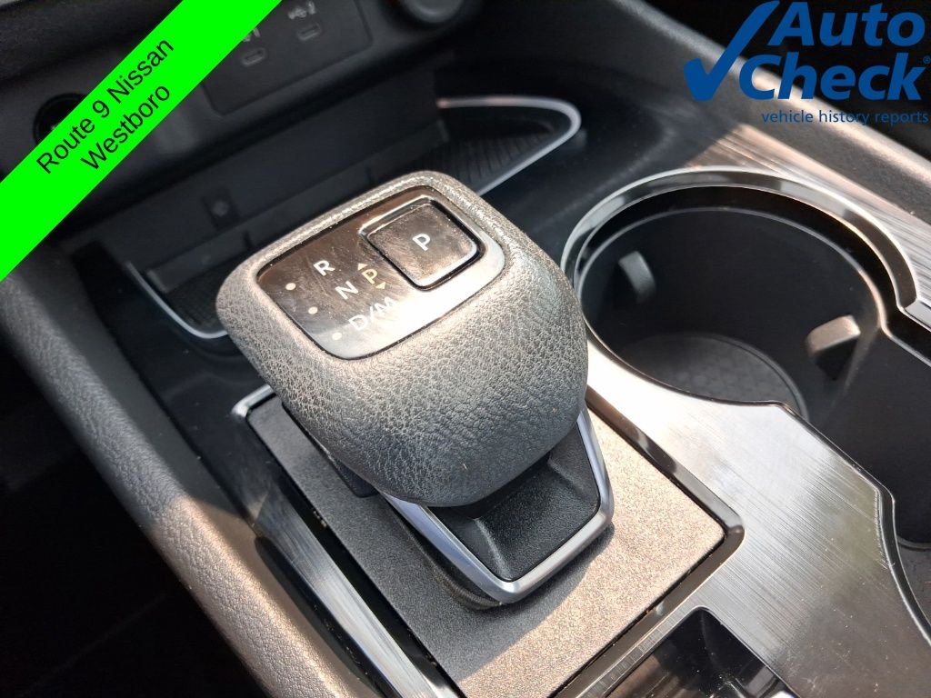 Used 2024 White Nissan SL image 21