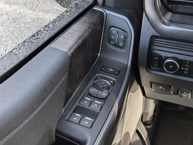 New 2026 Oxford White Ford F-250® Lariat® image 52