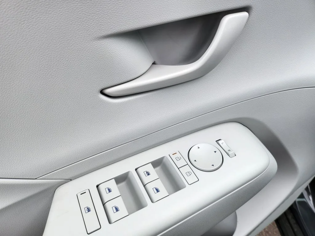 New 2026 Gray Hyundai SE image 30