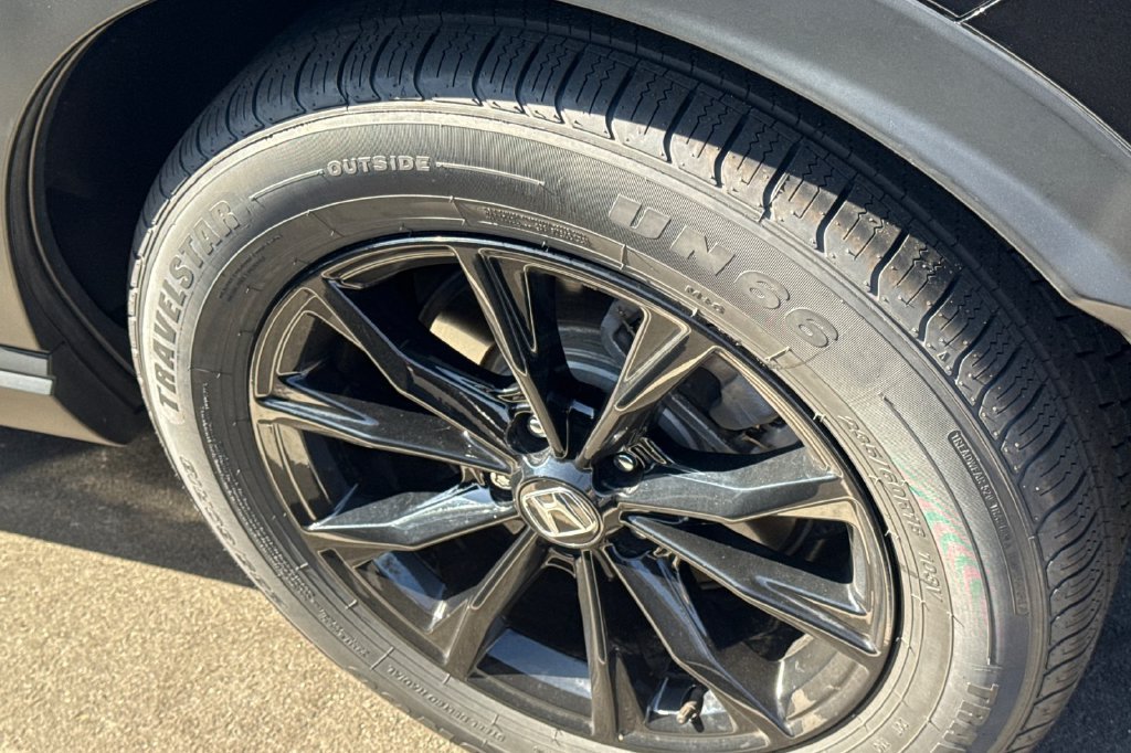 Used 2025 Black Honda Sport-L image 4