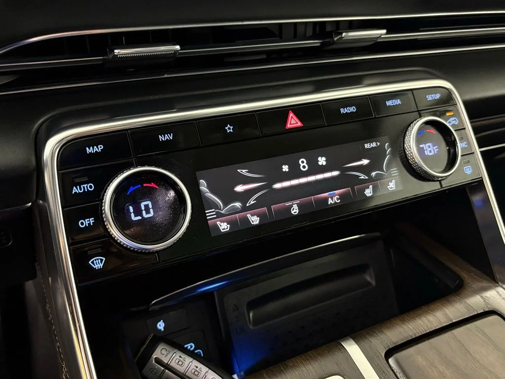 Used 2023 Black Genesis 3.5T image 27