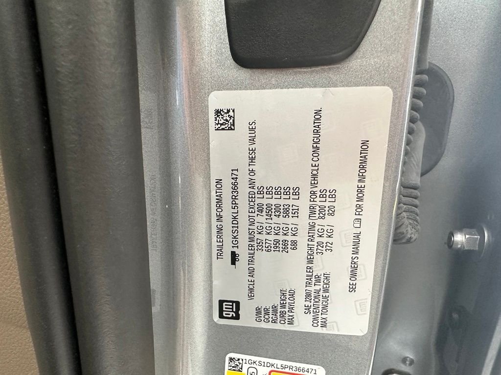 Used 2023 Silver GMC Denali image 47