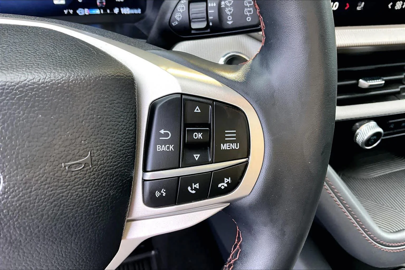 Used 2025 Carbonized Gray Ford Active image 24