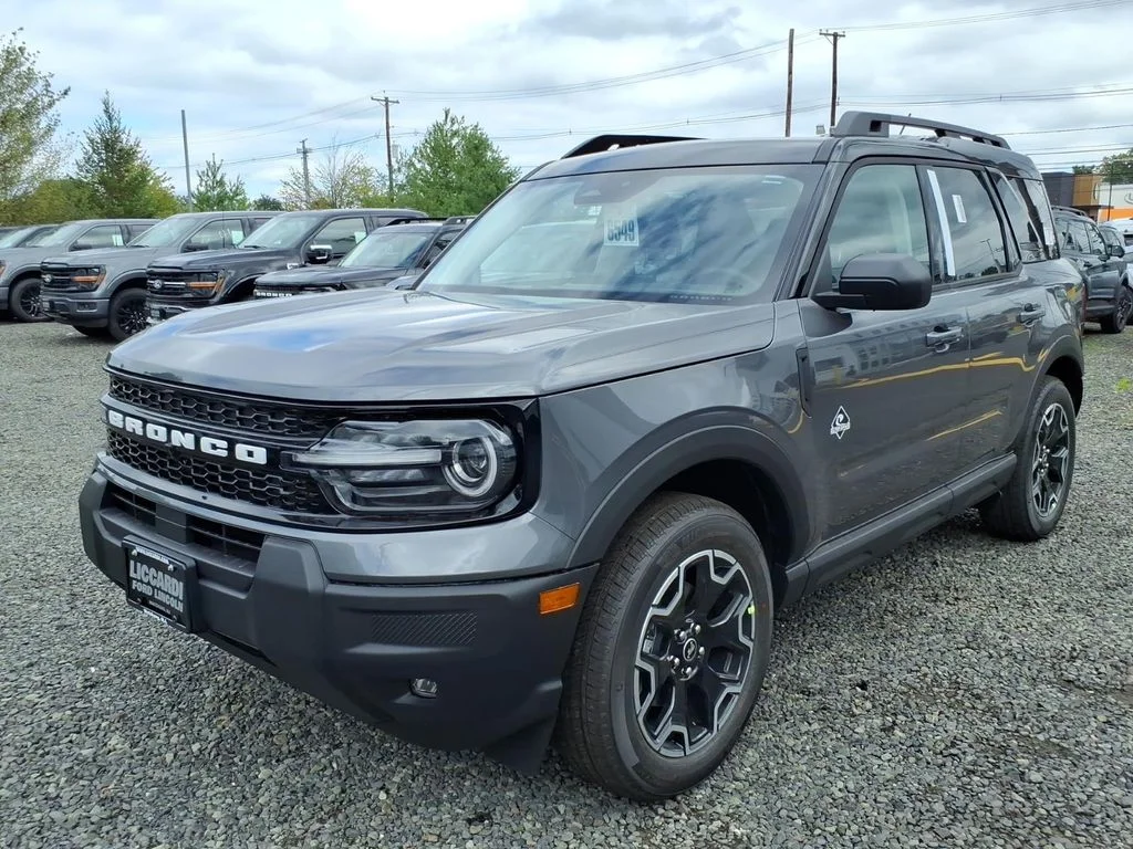 New 2026 Carbonized Gray Metallic Ford Outer Banks® image 3