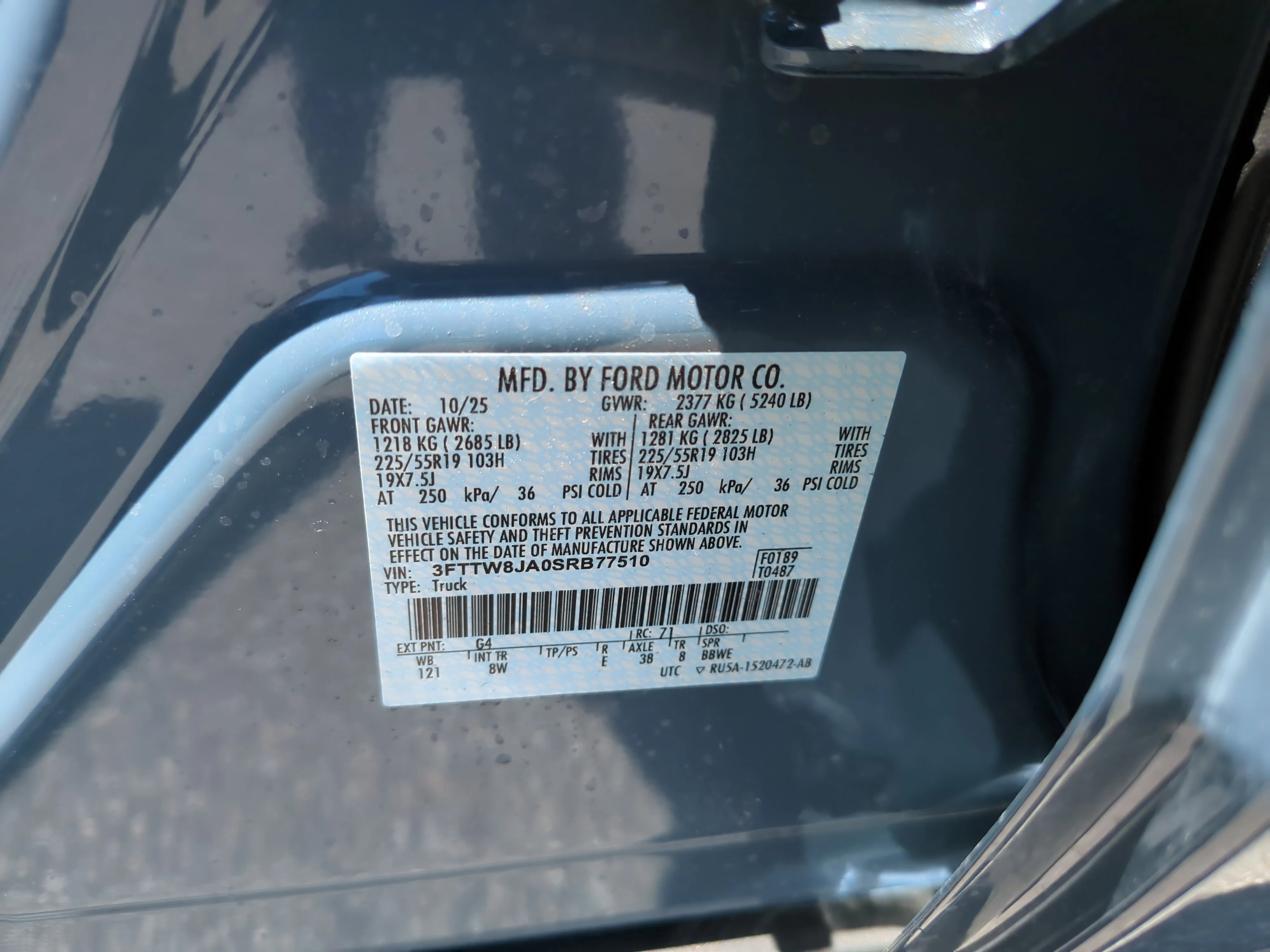 New 2025 Azure Gray Metallic Tri-Coat Ford XLT image 30