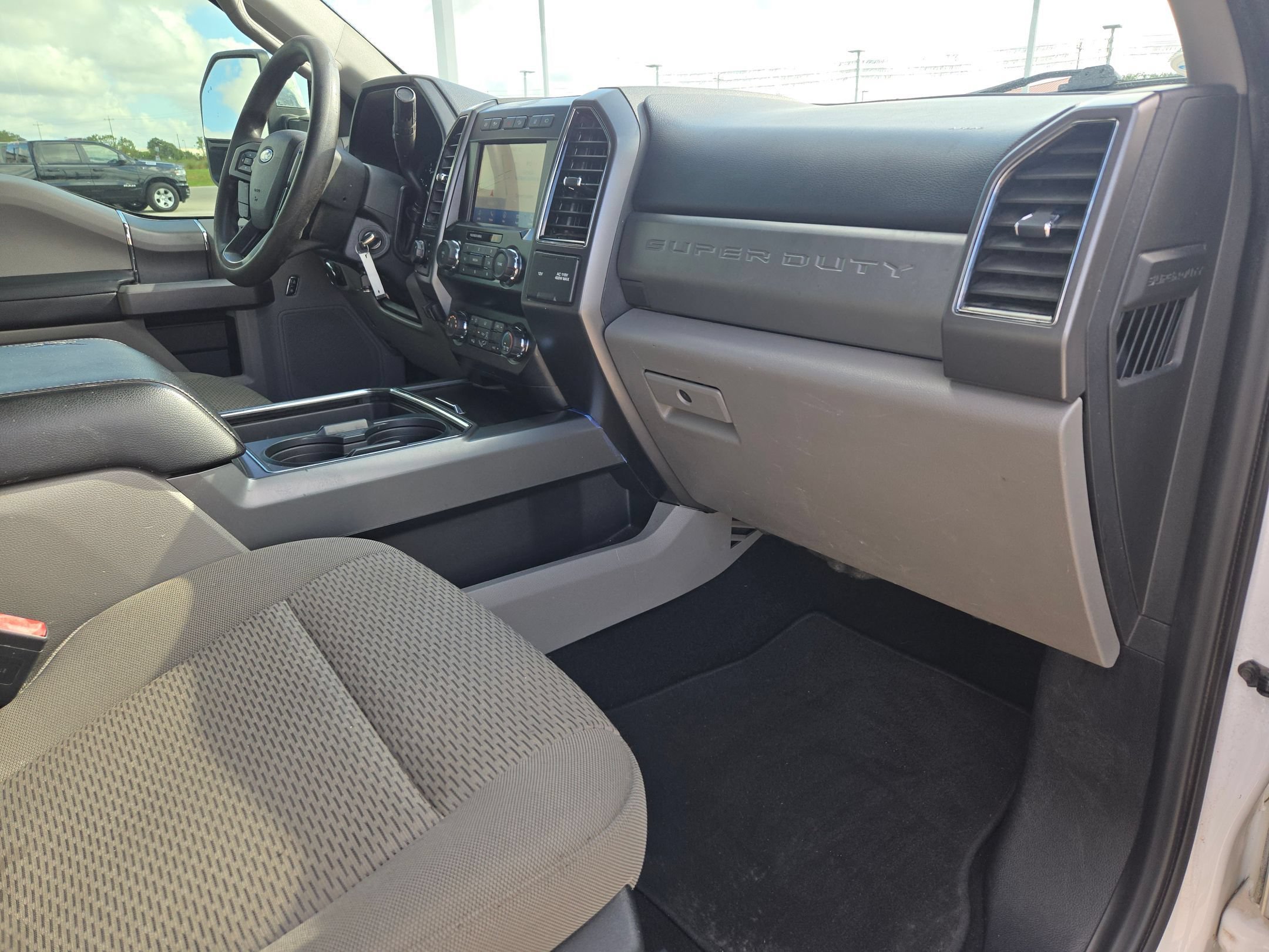 Used 2020 White Ford XLT image 28