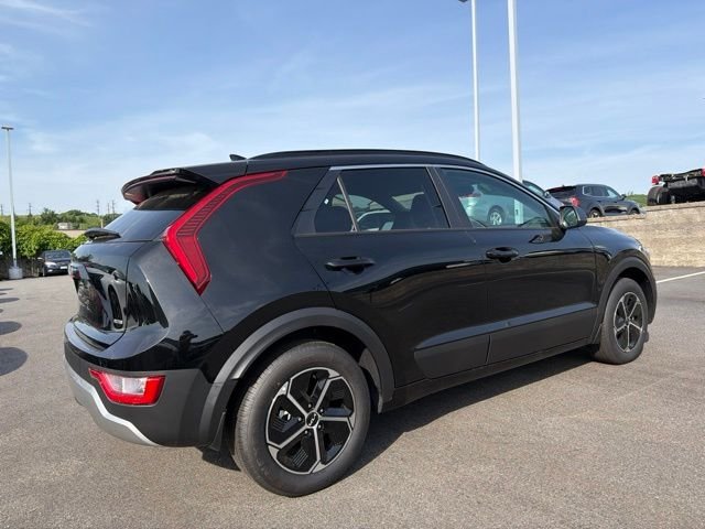 New 2026 Aurora Black Pearl Kia LX image 3