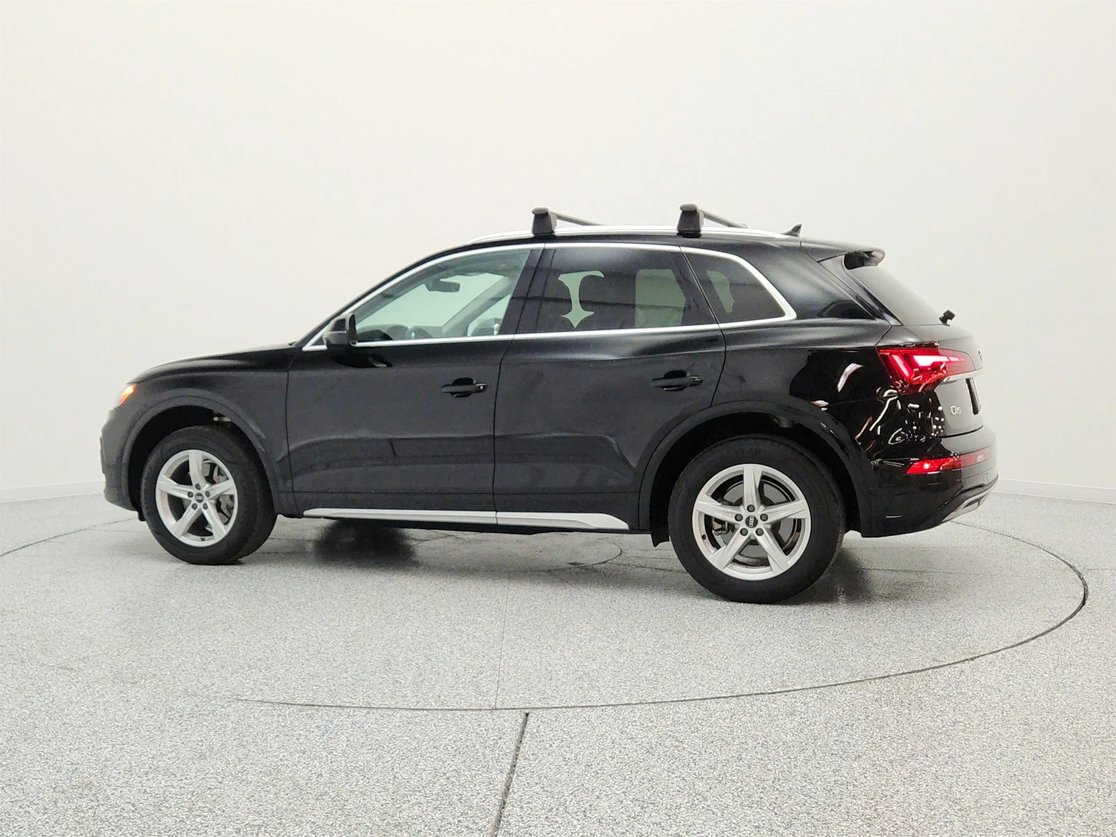 Used 2021 Brilliant Black Audi Premium 45 TFSI quattro image 8