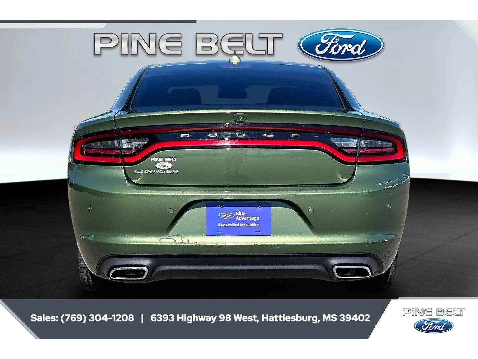 Used 2022 F8 Green Dodge SXT image 4