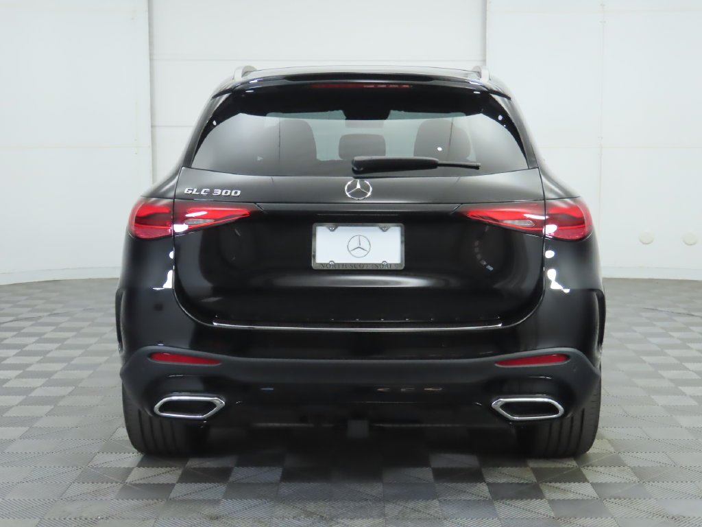 Used 2026 Obsidian Black Metallic Mercedes-Benz GLC 300 image 6