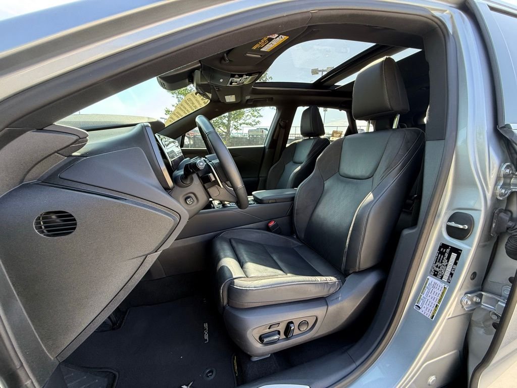 Used 2023 Silver Lexus 350 Luxury image 20