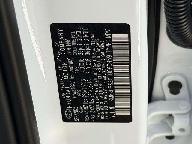 New 2026 White Hyundai SEL AWD image 32