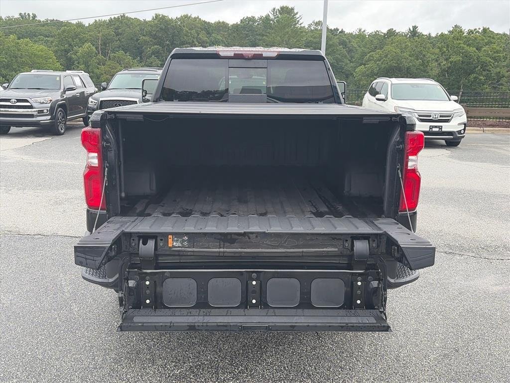 Certified Used 2021 BLACK Chevrolet High Country image 29