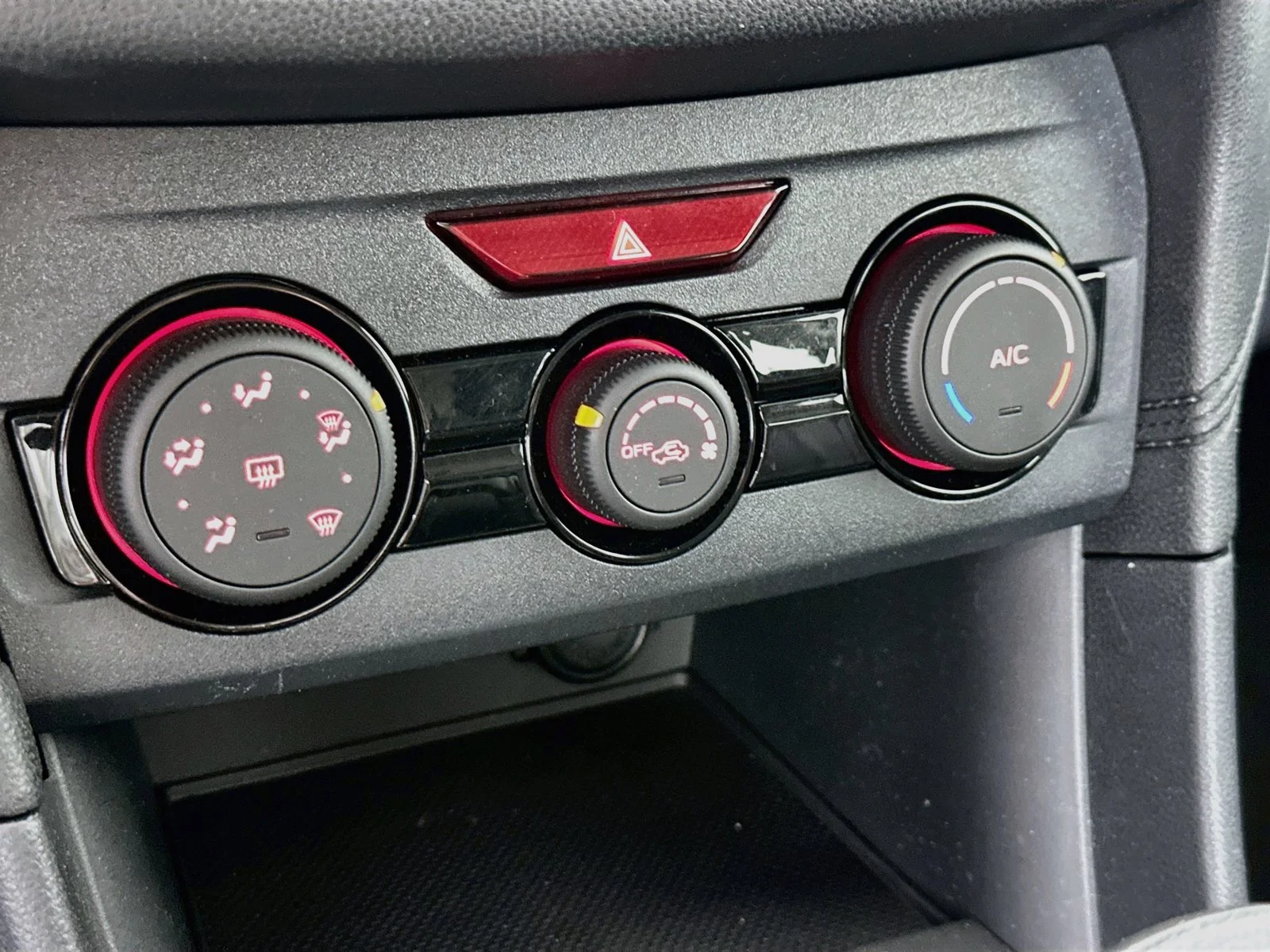 Used 2019 Ice Silver Metallic Subaru 2.0i image 15