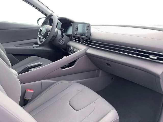 New 2026 White Hyundai SE image 15