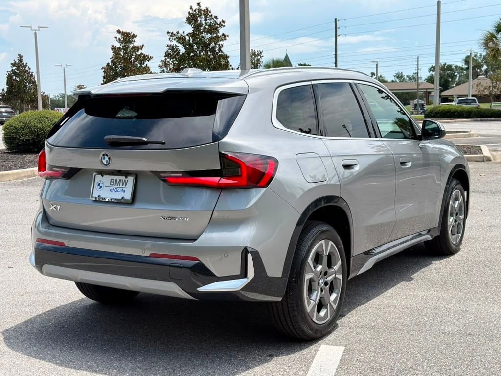 New 2026 Silver BMW xDrive28i image 5